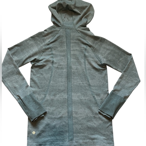 Lululemon Women’s Swiftly Speed Hooded Half Zip Pullover | Size: 10 - Picture 3 of 8